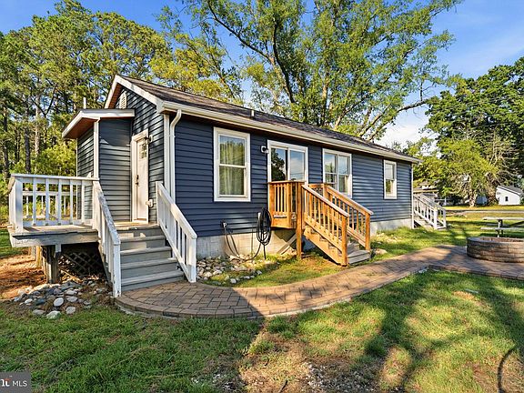 2nd image of 8841 Broomes Island Rd