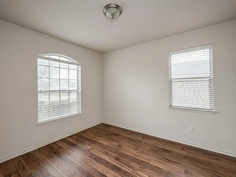7106 Montclair Peak Ln — Photo 5