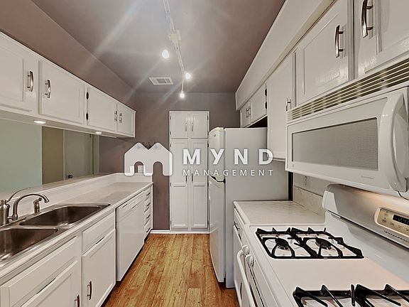 5th image of 3839 Dry Creek Dr Unit 234