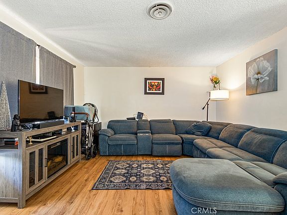 2nd image of 516 Onyx Ave
