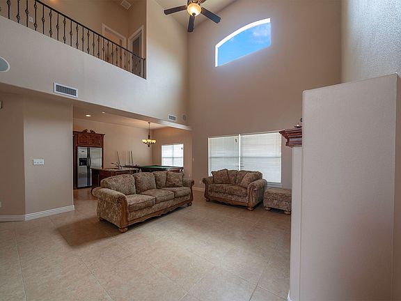 4th image of 3703 Depalm Island Pl