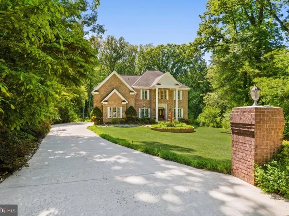 3750 Prosperity Ave, Fairfax, VA 22031