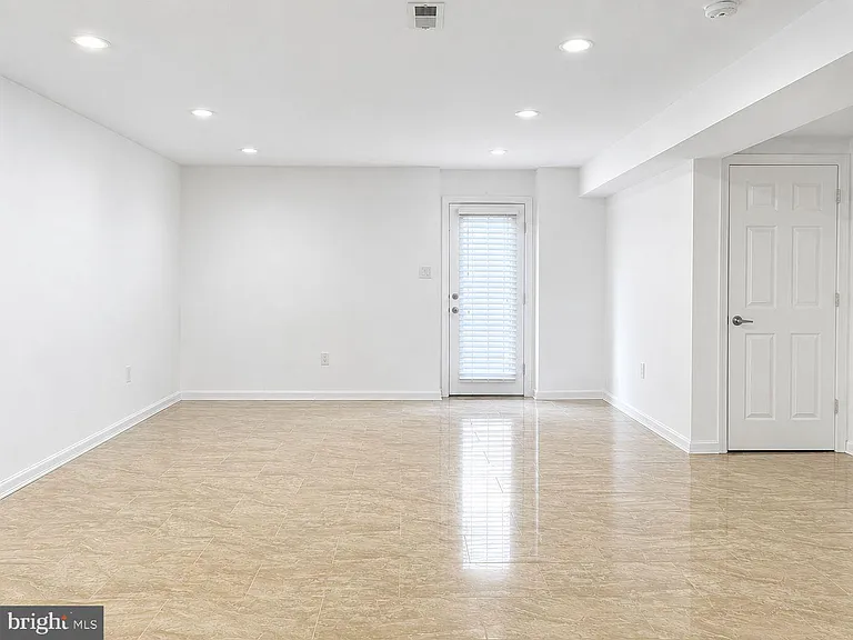 12489 Pfitzner Ct — Photo 27