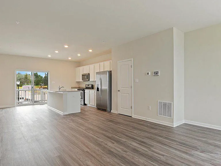 1951 Fauna Dr — Photo 7