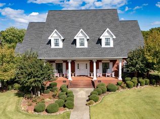 444 Turnberry Ln, Albertville, AL 35951