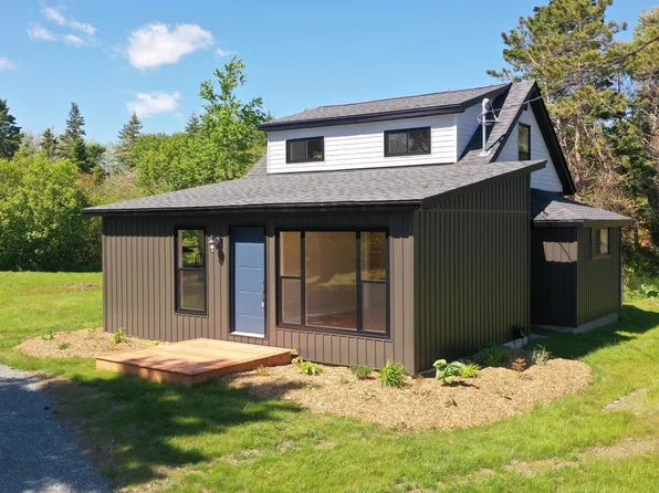 31 Shore View Dr, Queens, NS B0J 1H0