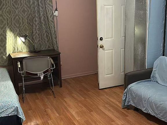 5th image of 1557 Shenta Oak Dr