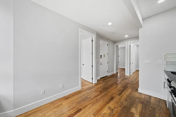 Rented by Vector New York, LLC | media 10