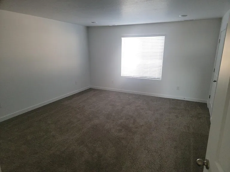 32 N Wayne Way — Photo 10