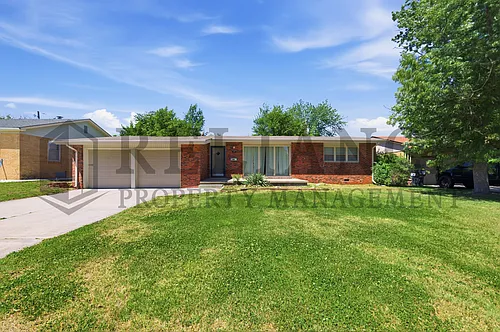 6216 E Orme St Photo 1