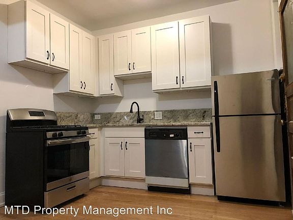 2nd image of 1010 W Loyola Ave APT 2W