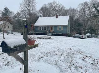 71 Lambtown Rd, Groton, CT 06355