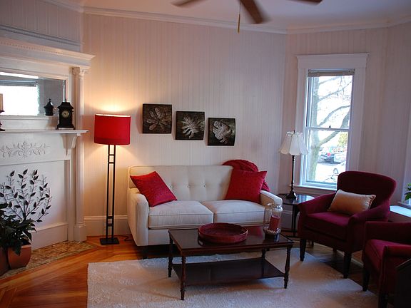 2nd image of 181 Willow Ave
