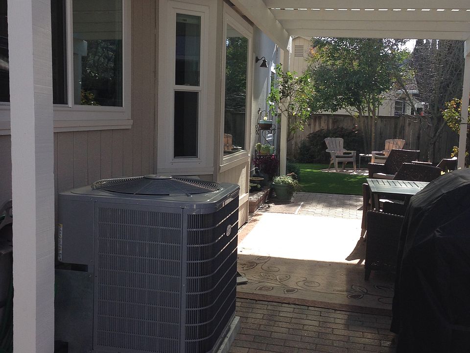 2nd image of 1021 Easum Dr