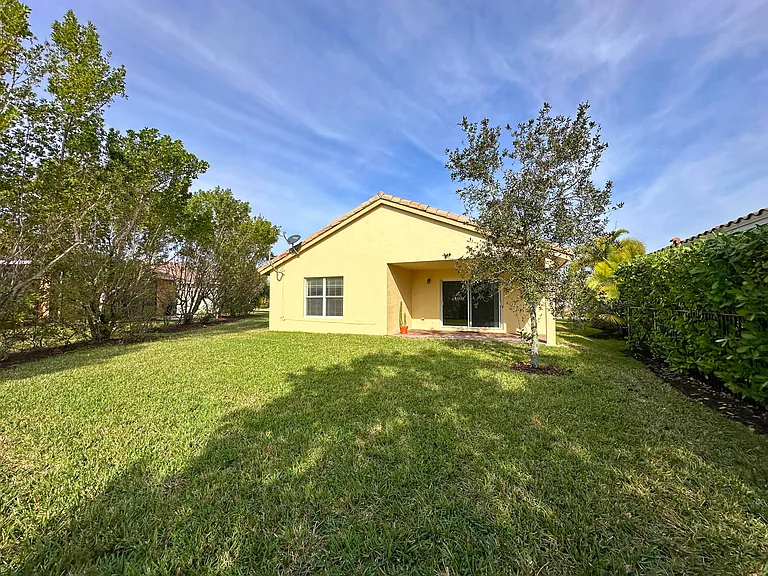 11329 SW Birch Tree Cir — Photo 35