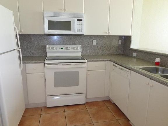 3rd image of 17660 NW 73rd Ave APT 201-3