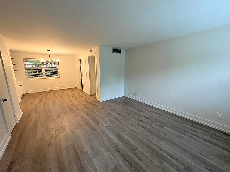 202 E Bradford Rd #2 — Photo 5