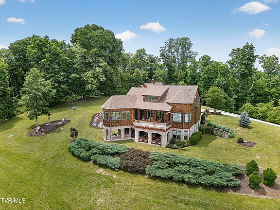 2nd image of 15277 Bishop Rd