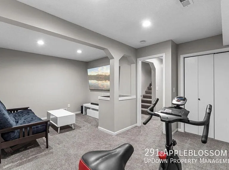 291 Appleblossom Ln — Photo 25