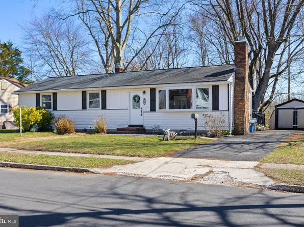 34 3rd Ave, Pemberton, NJ 08068