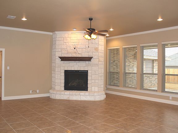 2nd image of 5807 Sabine Dr