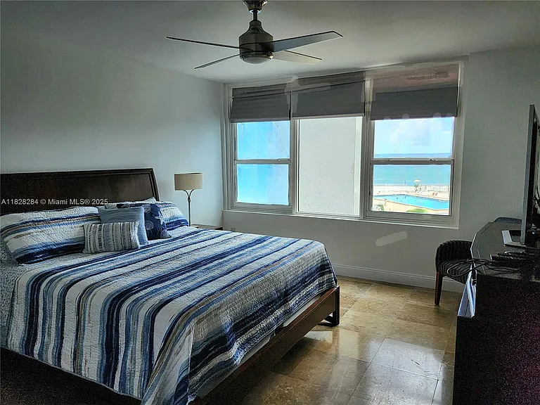 3505 S Ocean Dr #320 — Photo 12