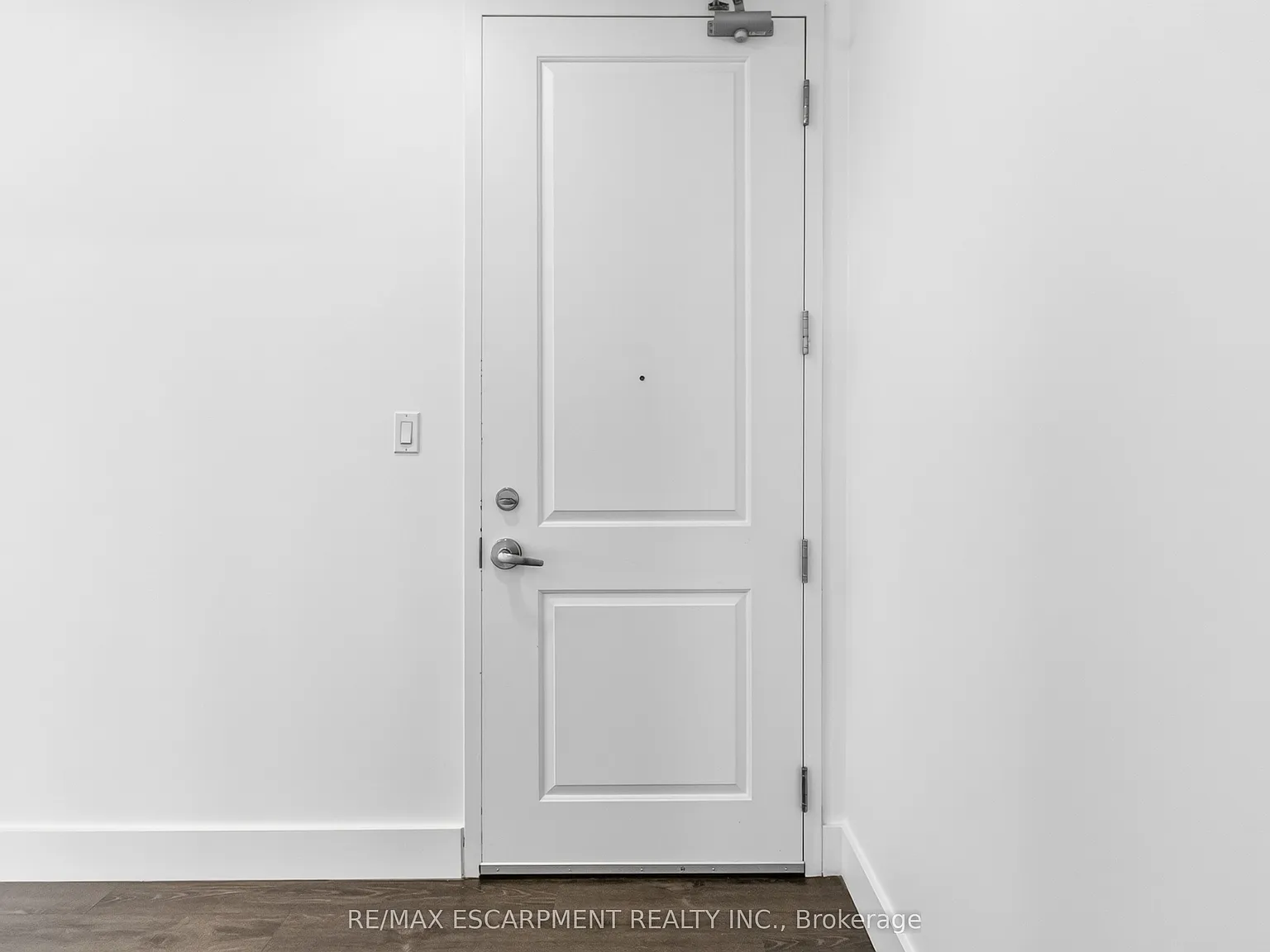 3 bed, $3,500 — Photo 4