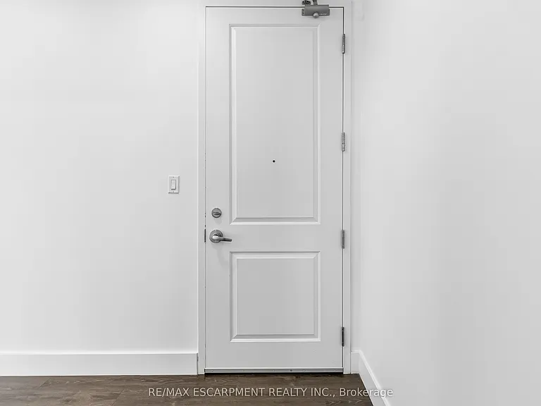 640 Sauve St #602 — Photo 4