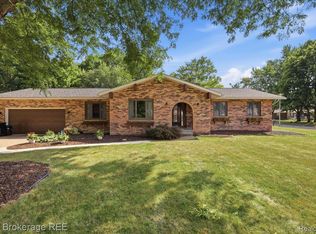 2307 Belle Meade Dr, Davison, MI 48423