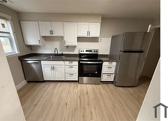 4 bed, 1152 sqft, $3,000 — Photo 1