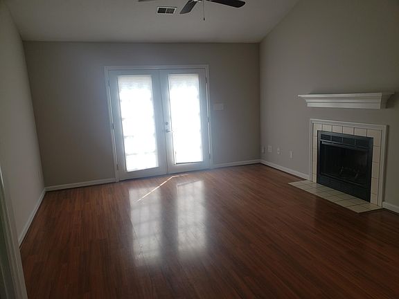 3rd image of 1152 Morning Side Dr