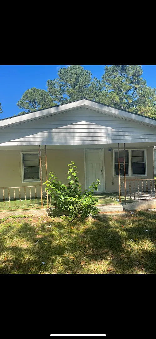 Home for Sale (NOT for rent) Monthly Payments to Own! Amount per month never goes up. Why pay ren... — Photo 1