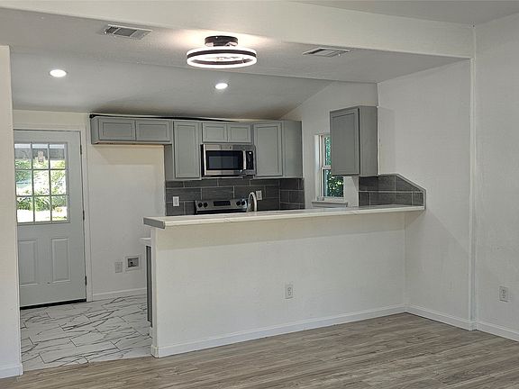 5th image of 1508 Teekell St