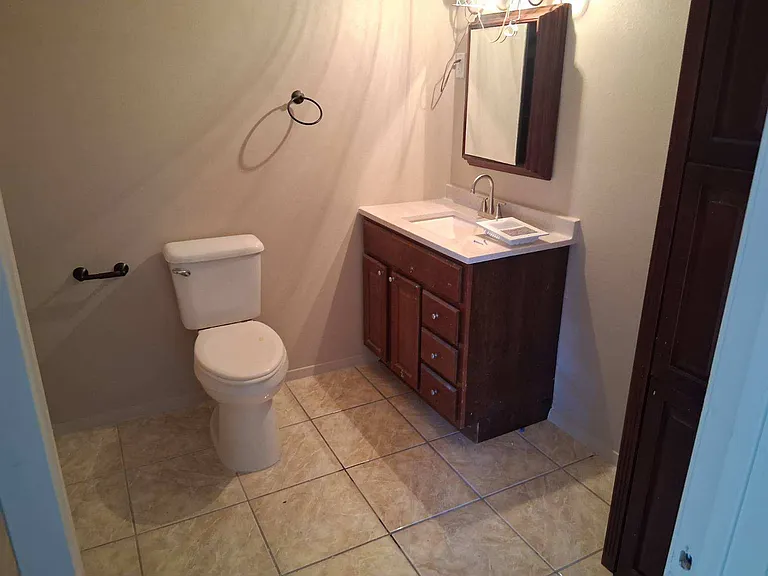 1402 Wood St — Photo 27