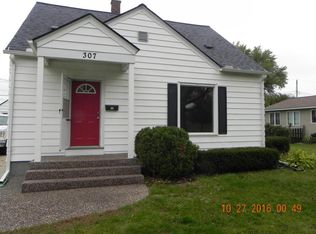 307 W 28th St, Holland, MI 49423