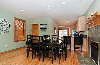 4th image of 2427 W Cortland St