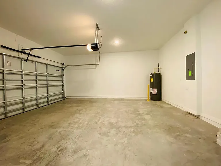 841 Benoi Dr — Photo 13