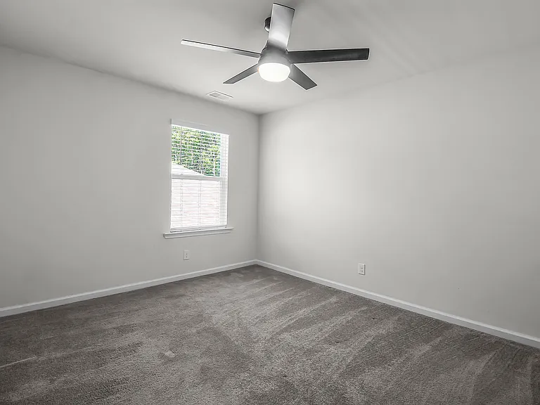 110 Cole St — Photo 45