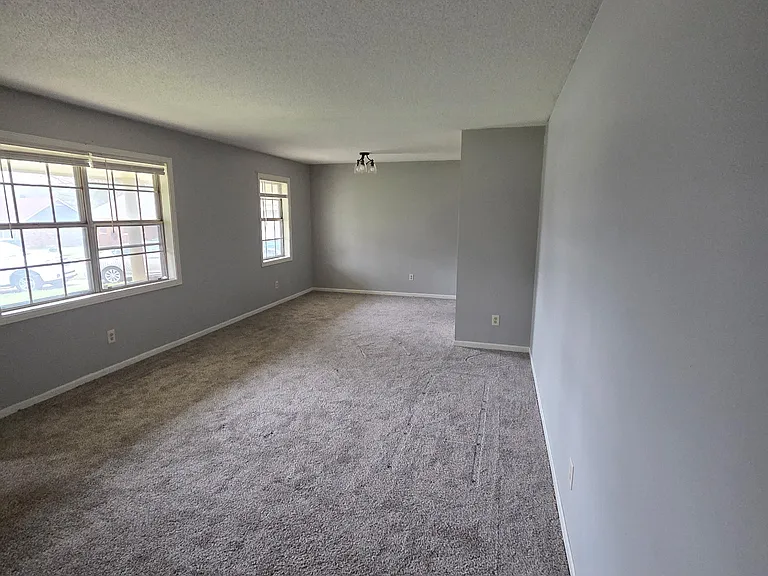 3890 Dante Cv — Photo 2