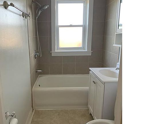 2nd image of 6510 N Richmond St APT 3C