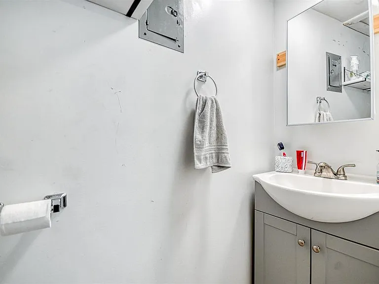 1205 Westlawn Dr — Photo 25
