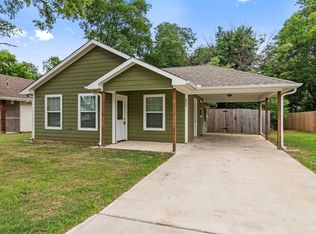 804 E 5th St, Bonham, TX 75418