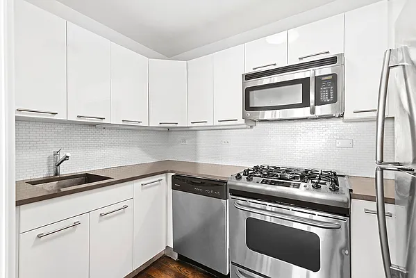Rented by Corcoran | media 3