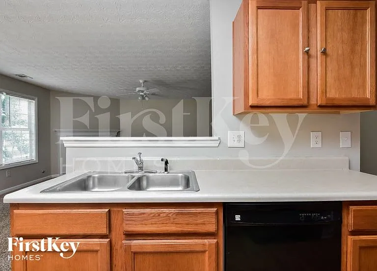 6272 Lake Valley Point — Photo 6