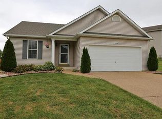 5246 Woosencraft Dr, Wentzville, MO 63385