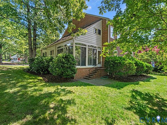 5th image of 300 N Ridge Rd Unit 15