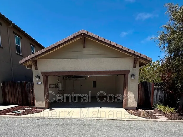 490 Palisade Dr — Photo 24