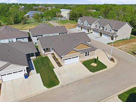 3rd image of 331 N 127th St E #401