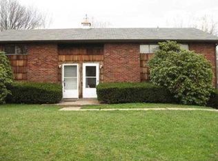 146 Long Dr, Irwin, PA 15642