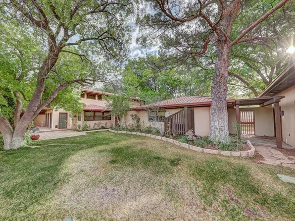 1009 N Loop Rd, Alpine, TX 79830